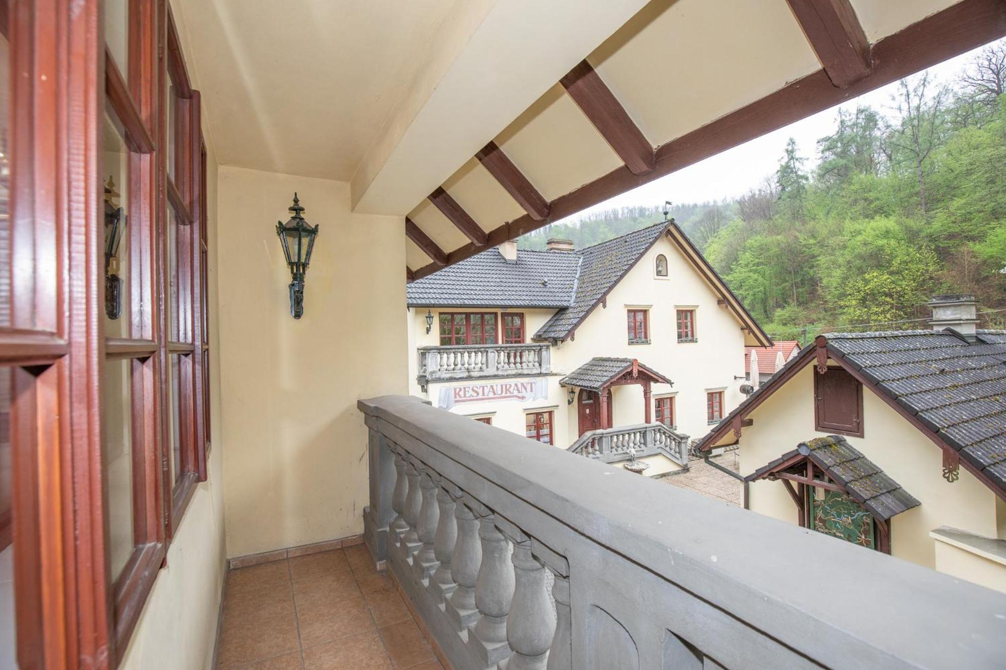 Resort U Jelena Křivoklát Exterior foto
